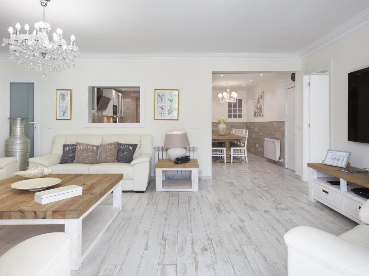 Sitges Spaces Mediterranean Apartments 5 Bedrooms, 4 Bathrooms, 75M2 Terrace, Centre Sitges- Sleeps 11 外观 照片