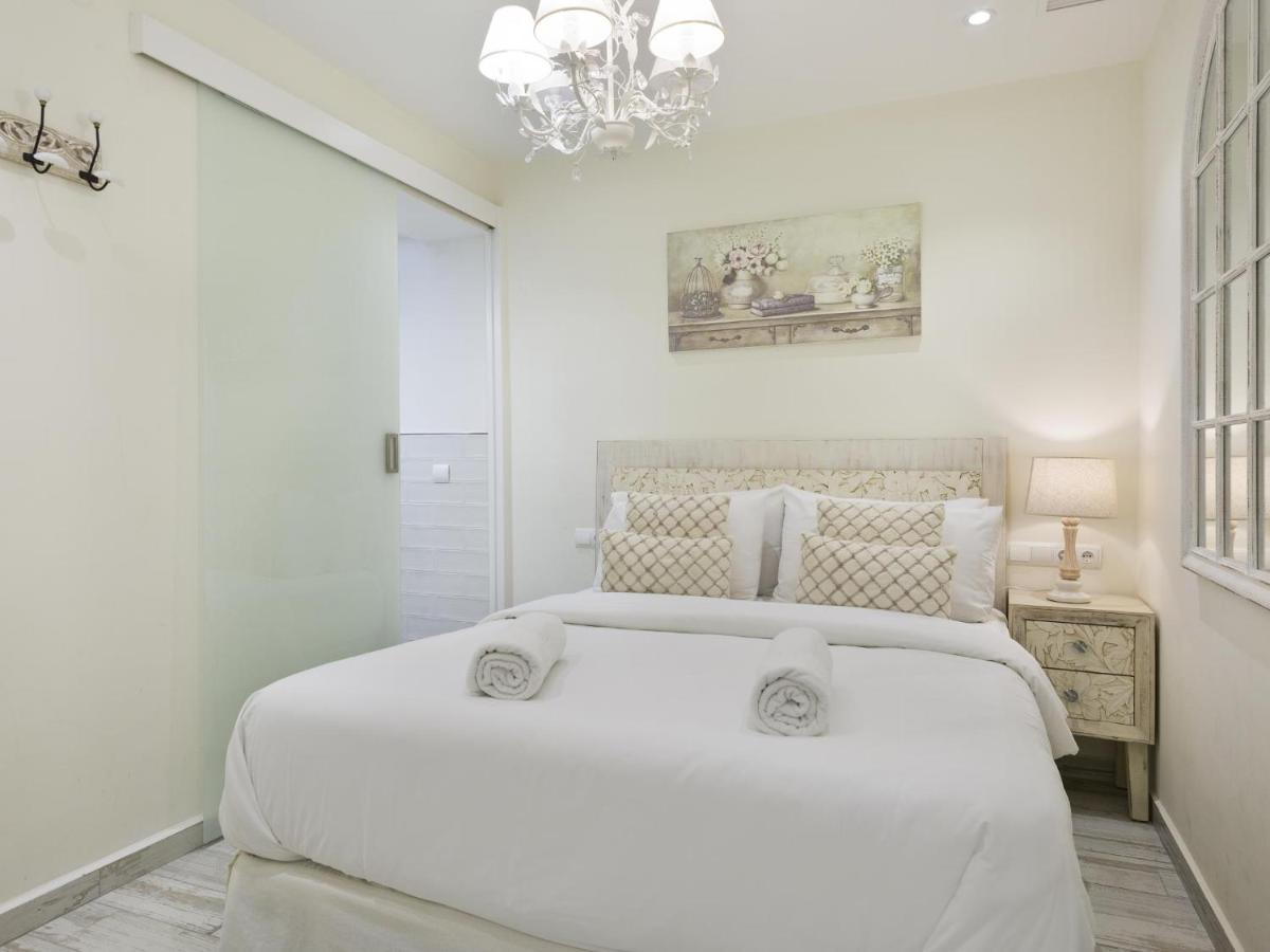 Sitges Spaces Mediterranean Apartments 5 Bedrooms, 4 Bathrooms, 75M2 Terrace, Centre Sitges- Sleeps 11 外观 照片