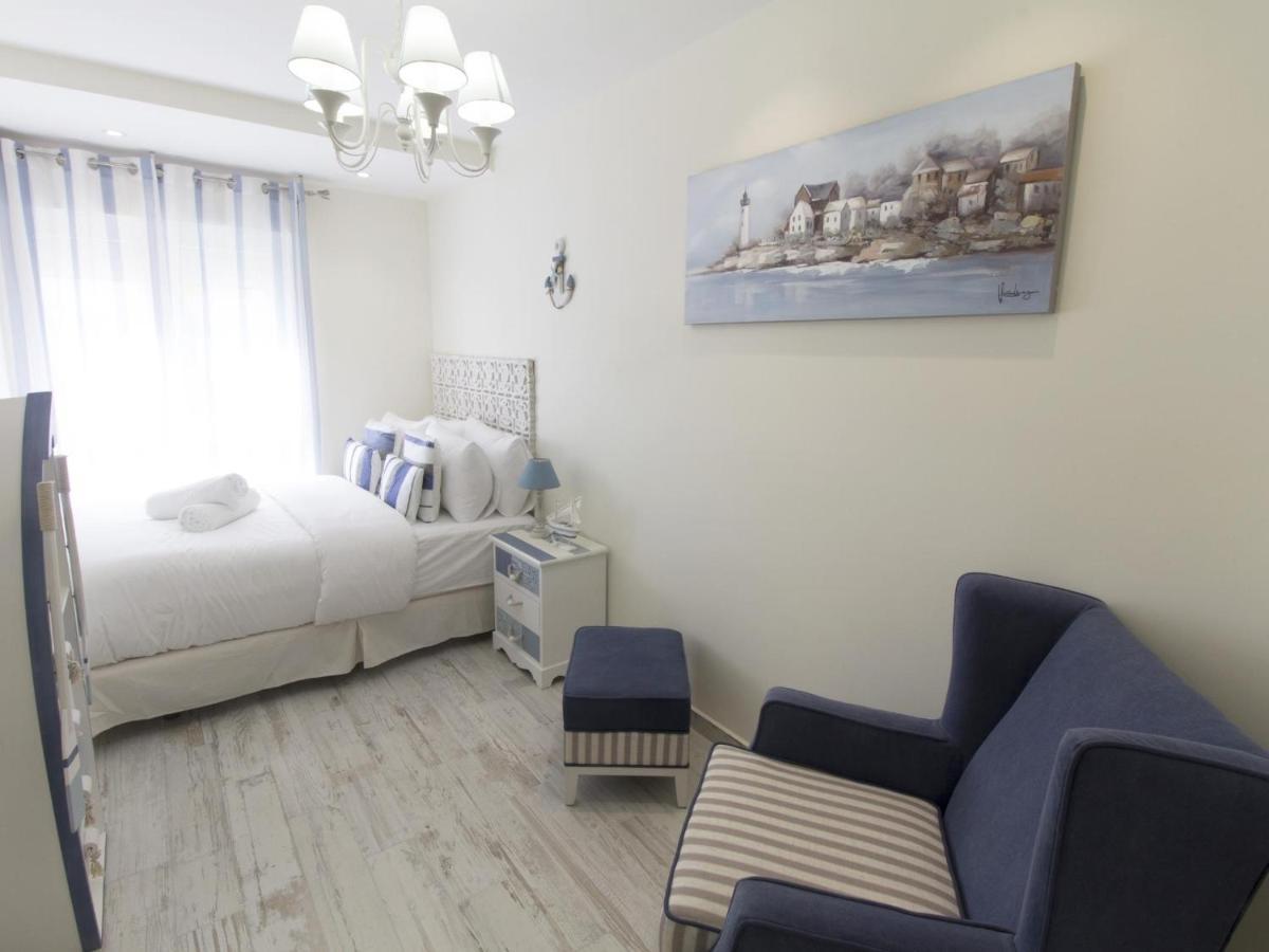 Sitges Spaces Mediterranean Apartments 5 Bedrooms, 4 Bathrooms, 75M2 Terrace, Centre Sitges- Sleeps 11 外观 照片