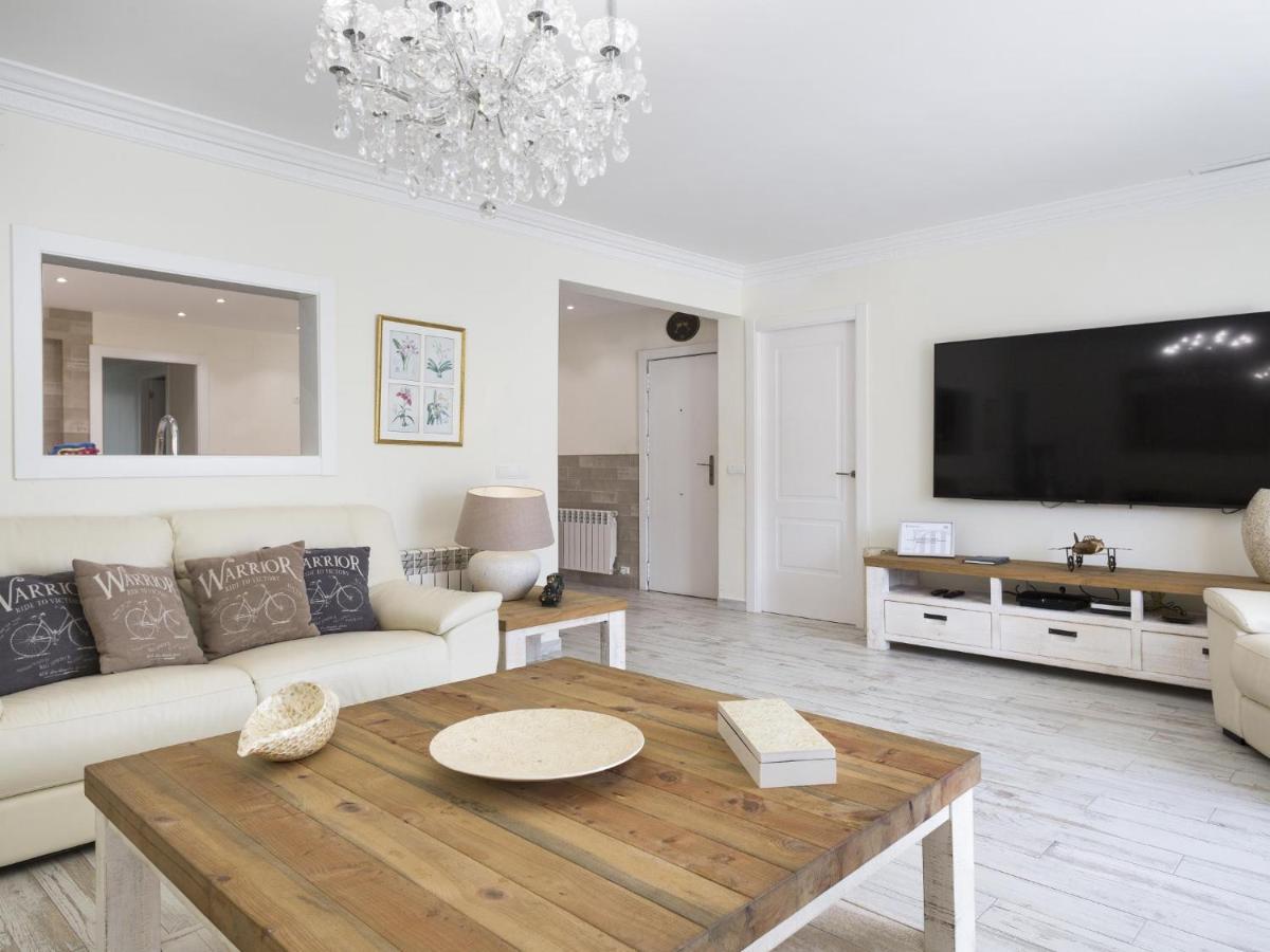 Sitges Spaces Mediterranean Apartments 5 Bedrooms, 4 Bathrooms, 75M2 Terrace, Centre Sitges- Sleeps 11 外观 照片